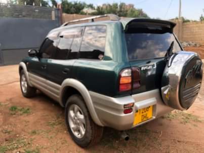 A picture of Toyota rav 4 inauzwa