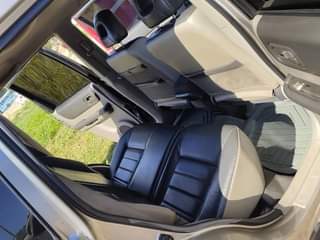 A picture of Nissan etrail
