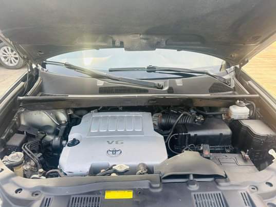 A picture of 2010 Toyota Highlander