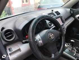A picture of Very clean 08 Toyota Rav4 V6 Sound 2GR engine and