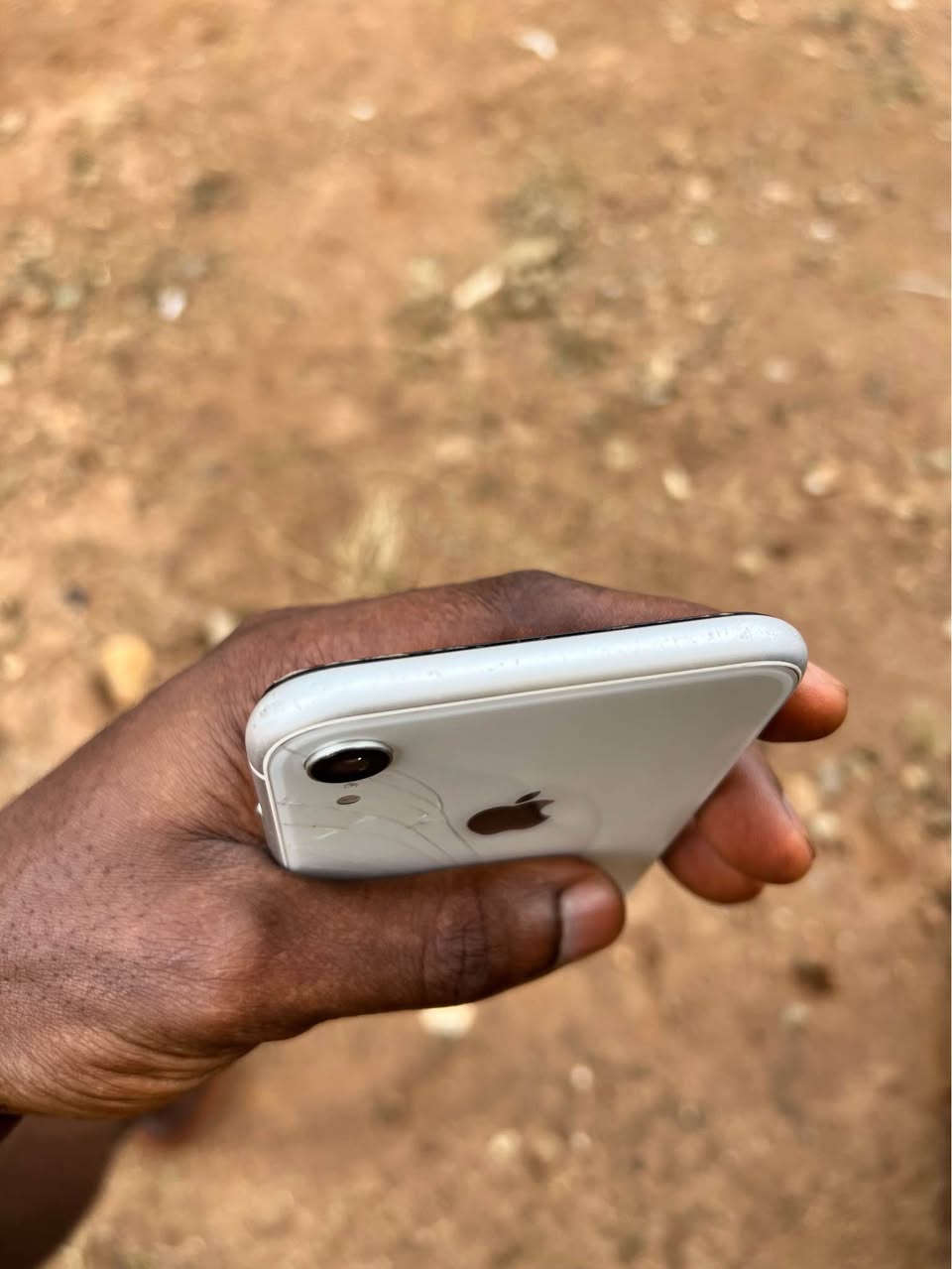 A picture of IPHONE XR NO FACE ID 64gb