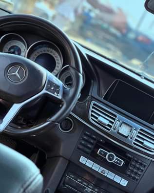 A picture of 2015 E350