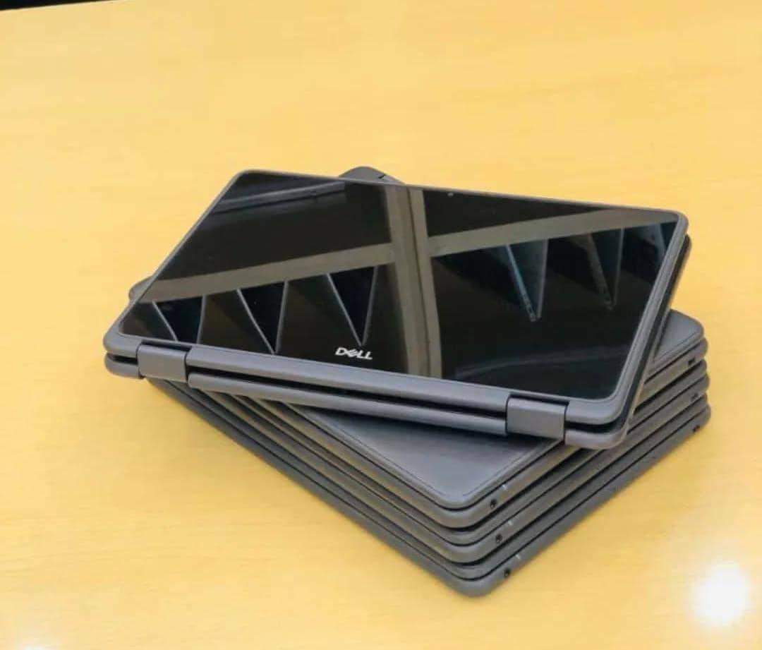 A picture of DELL LAPTOP