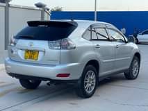 A picture of TOYOTA HARIER MATAKO YA NYANI INAUZWA