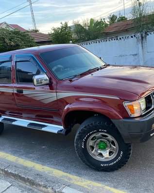 A picture of TOYOTA HILLUX PICK UP BEI MILIONI 22
