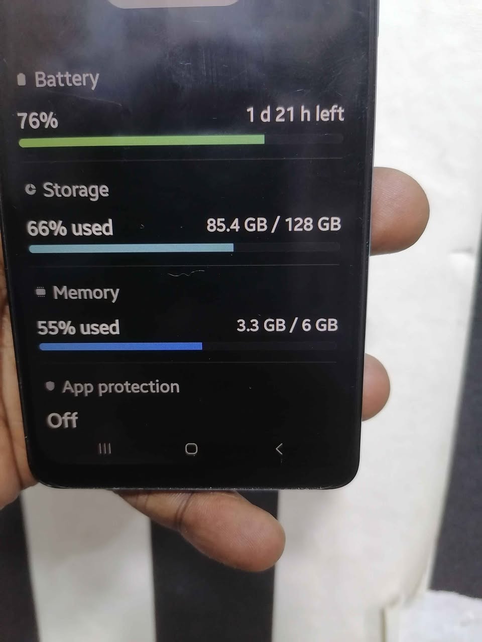 A picture of Samsung A71 intetnet 5g 128gb 6gb ram
