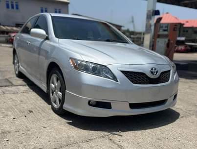 A picture of urgent Sales Toyota Camry Sport 2008
