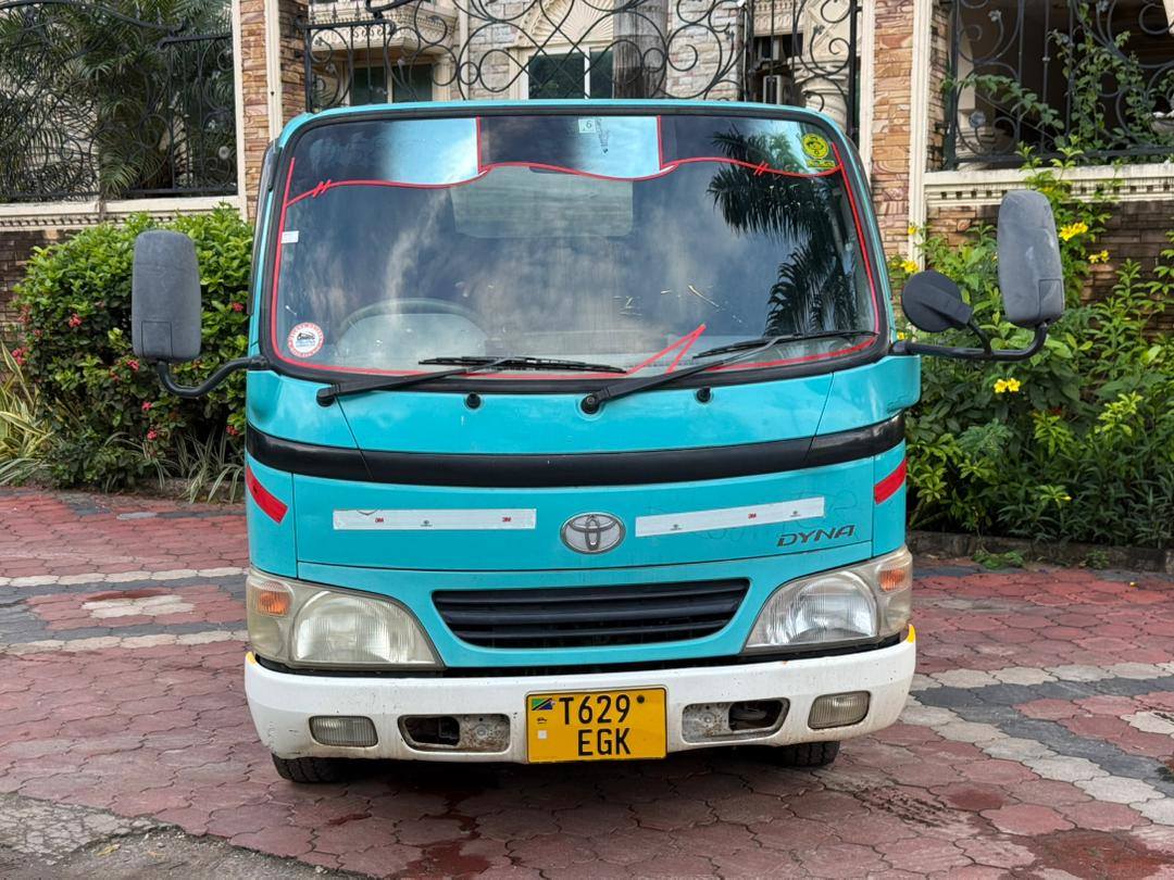 A picture of Toyota Dyna Truck