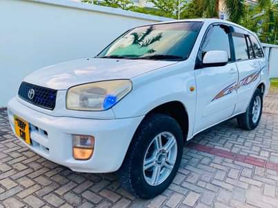 A picture of Rav4 Killtime No CAV Year 2004 Cc 1790 Haina shida