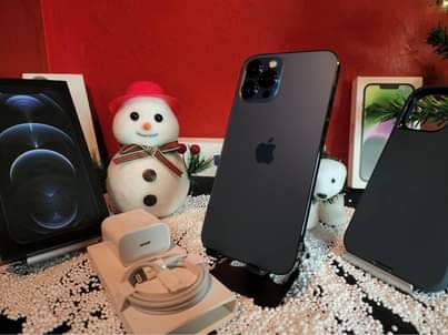 iPhone M.