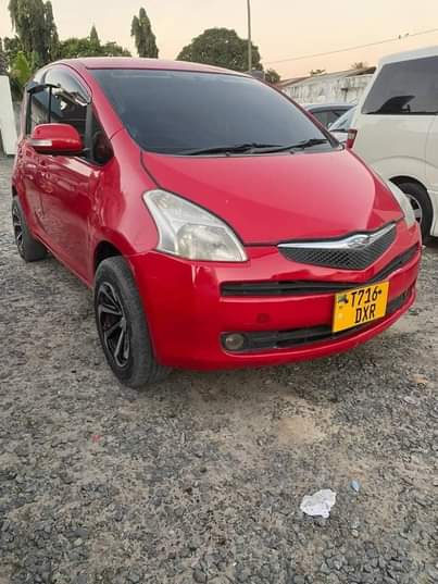 A picture of TOYOTA RACTIS