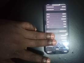 A picture of Iphone 12