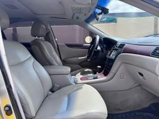 A picture of Lexus Es 330
