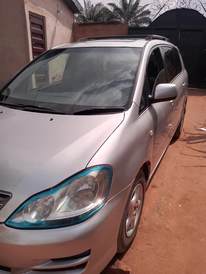 A picture of Toyota Ipsum for sale
