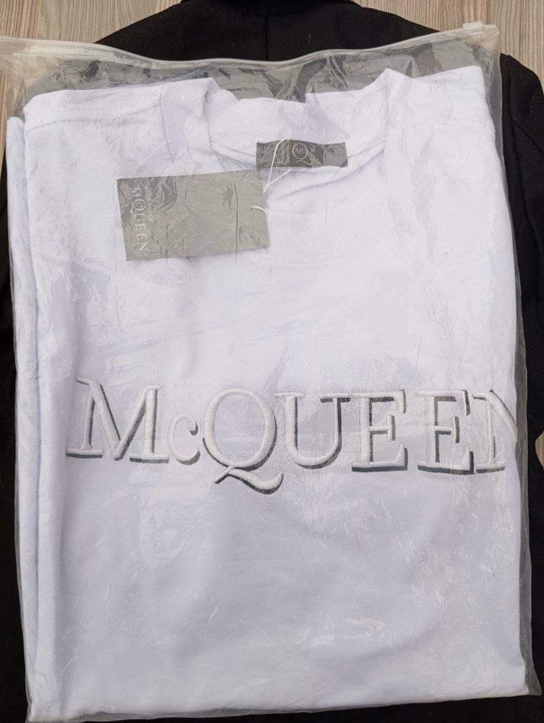 A picture of T shirt
