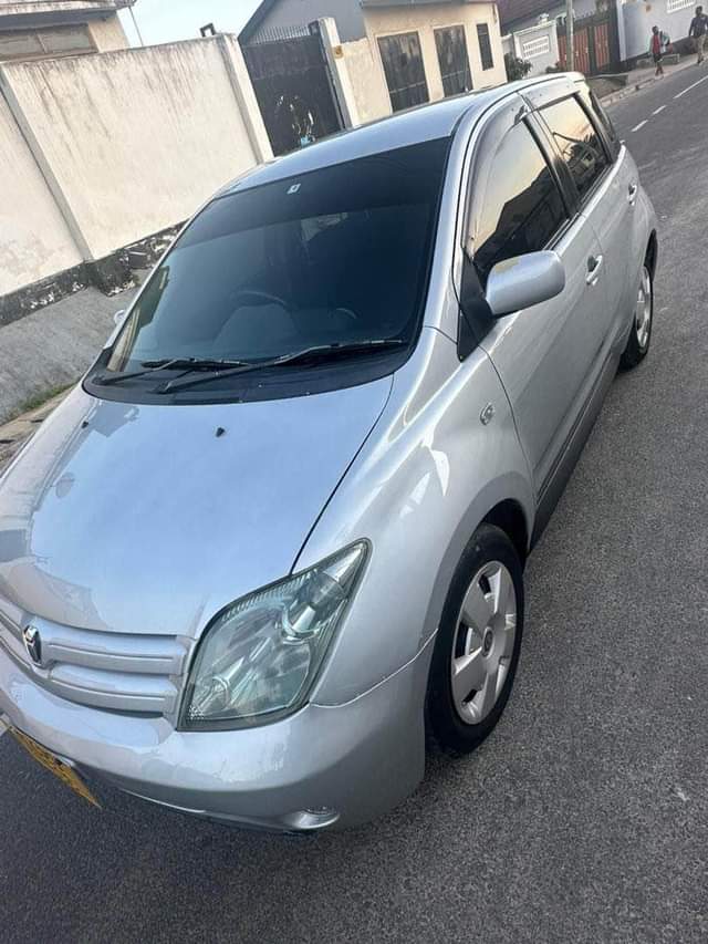 A picture of Toyota Ist