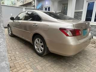 A picture of toks standard es350 with untouched everything Price 6m owner Abuja