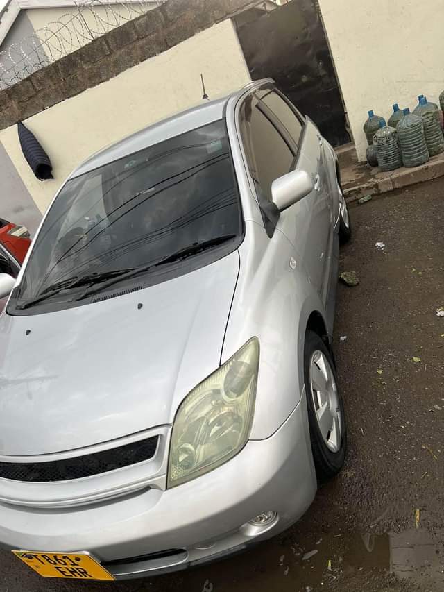 used toyota ist