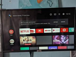 A picture of TV SMART TCL NCHI 32 BEI 270K