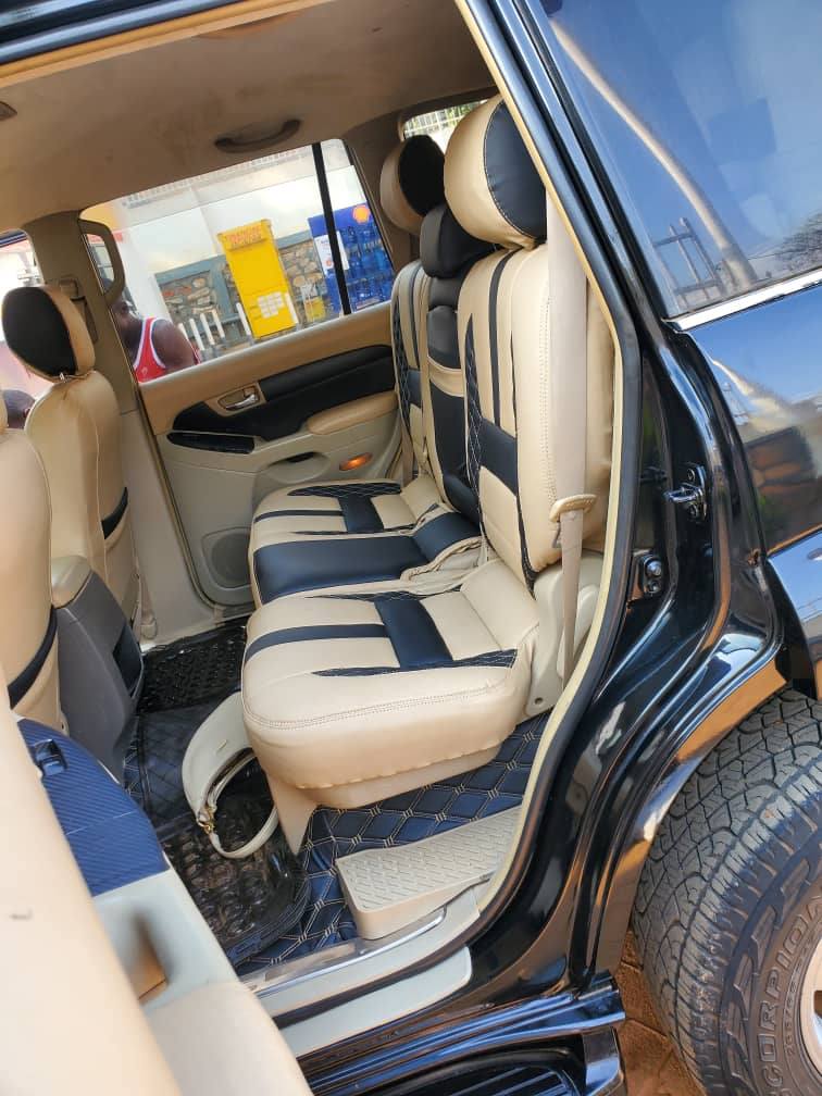 A picture of Toyota prado