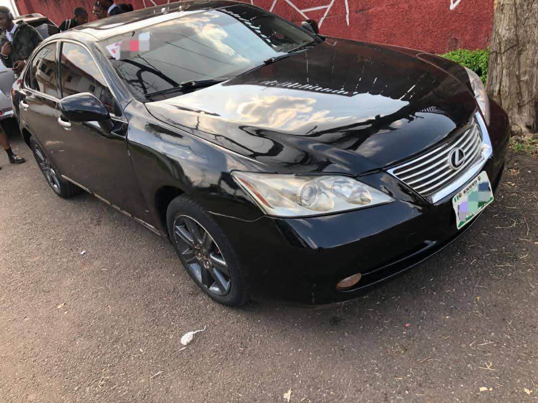 A picture of Lexus ES350