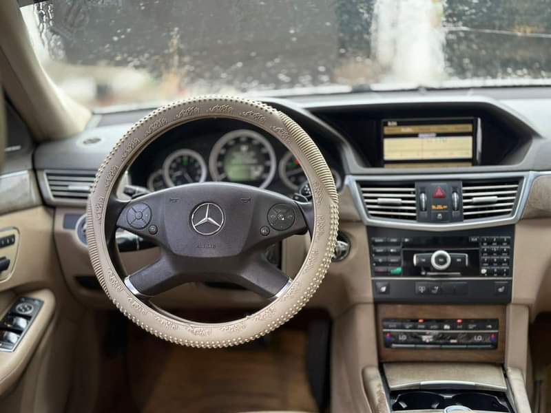 A picture of Clean Registered Benz E350 2010 model 9 3m net price