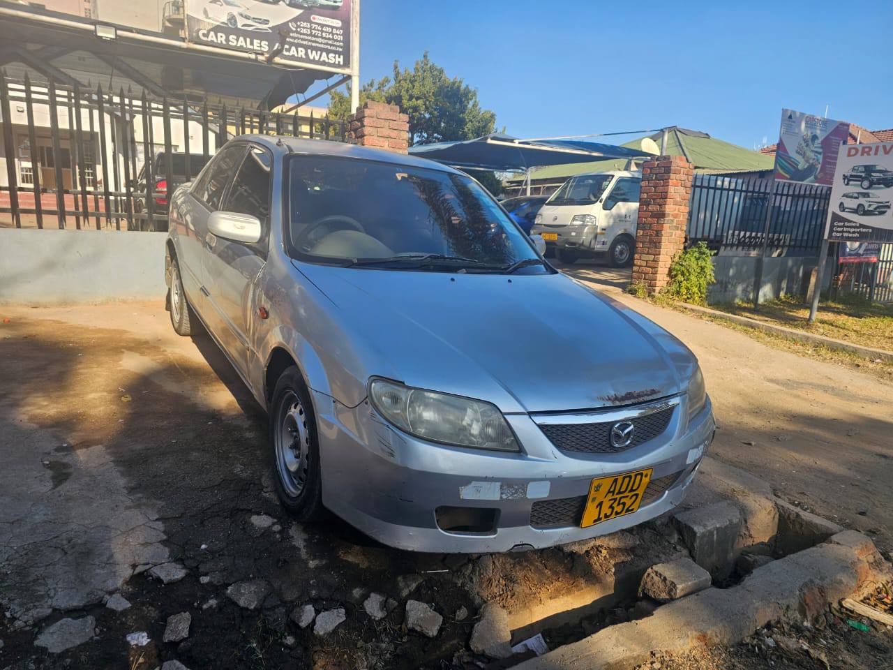 mazda 323