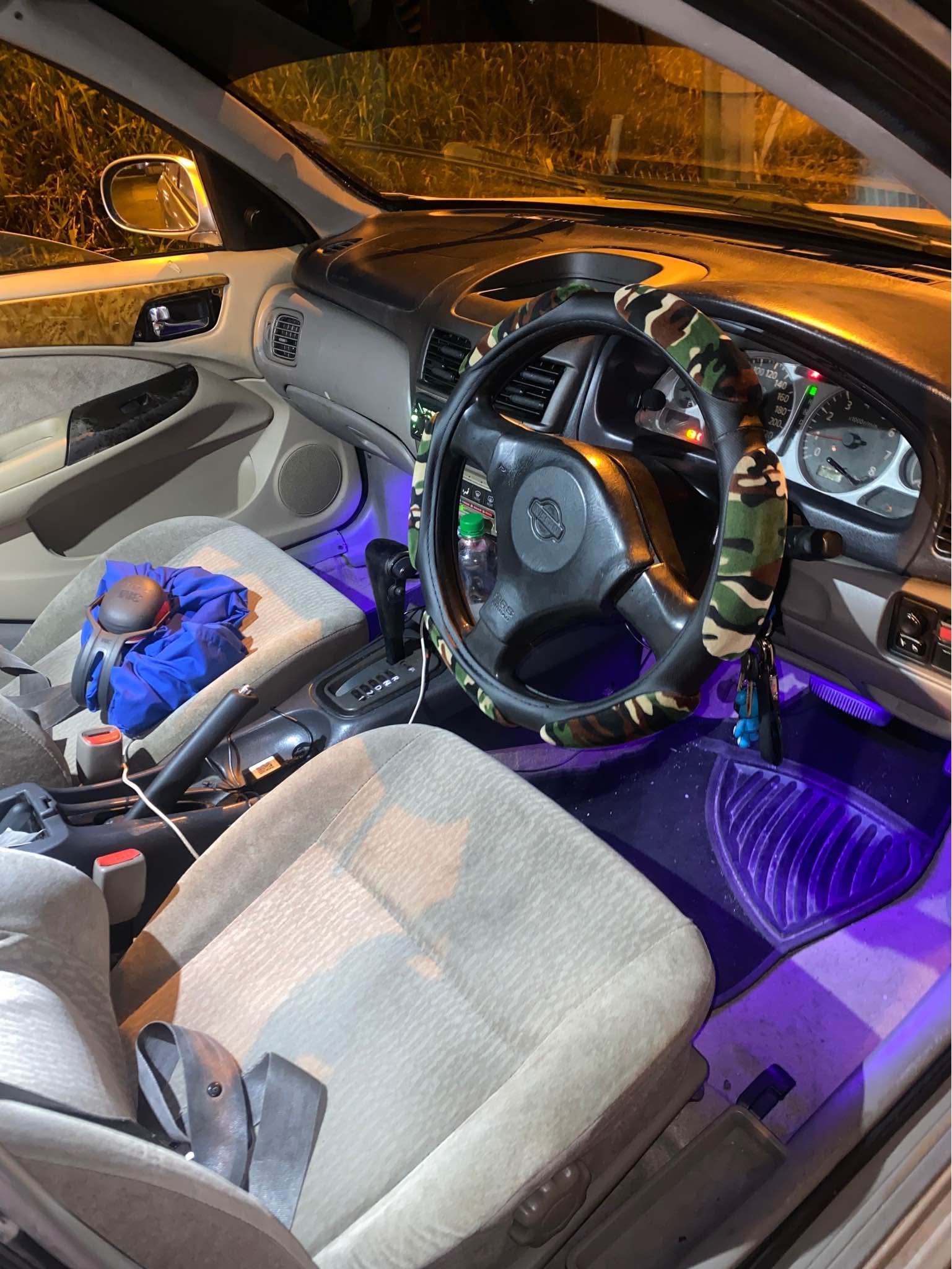 nissan almera