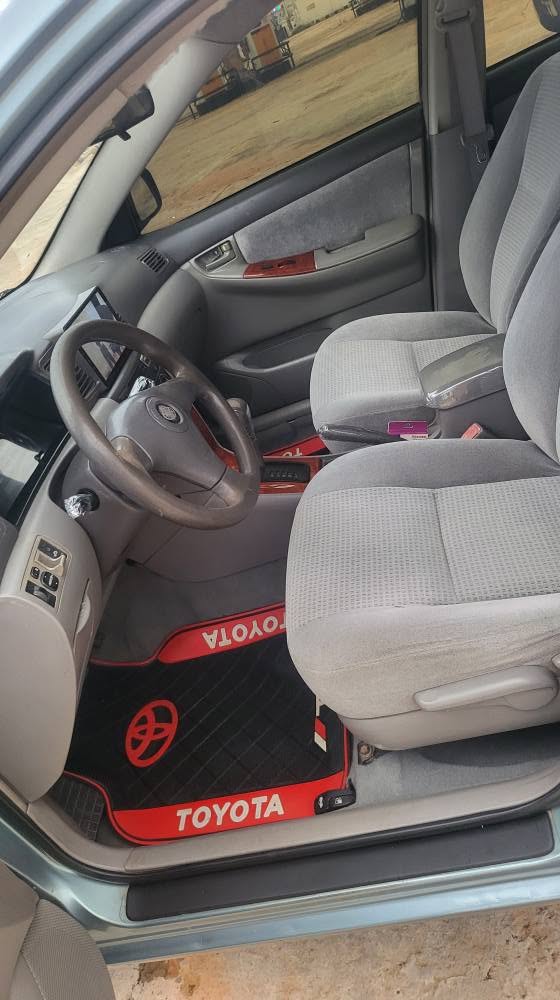 A picture of Toyota Corolla LE