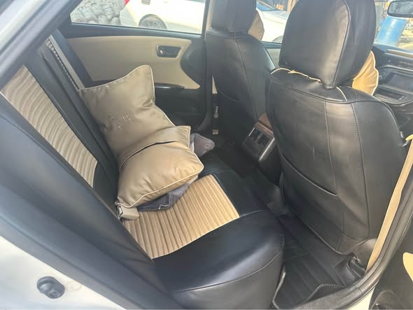 A picture of Toyota Avalon XLE