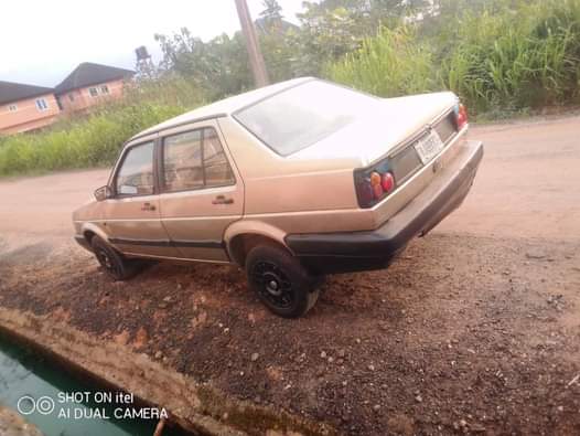 A picture of Volkswagen Jetta working perfectly fine Automatic gear going for 1.3millon