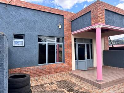 self compound houses