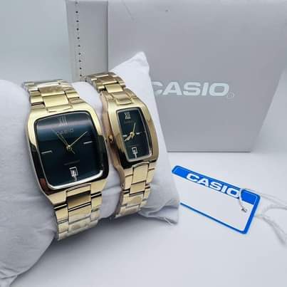 A picture of Couple watches available Ukihitaji kwa moja pia unapata. 0765863634