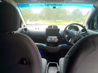 A picture of CAR FOR SALE 