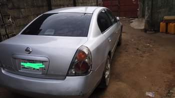 A picture of Nissan Altima 2005 Engine is untouched Gear selecting very well