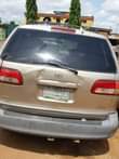 A picture of 2000 Toyota Sienna