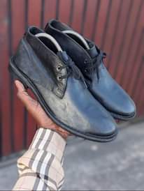A picture of Chukka boot size 43 uk 9 price 60 000 tsh