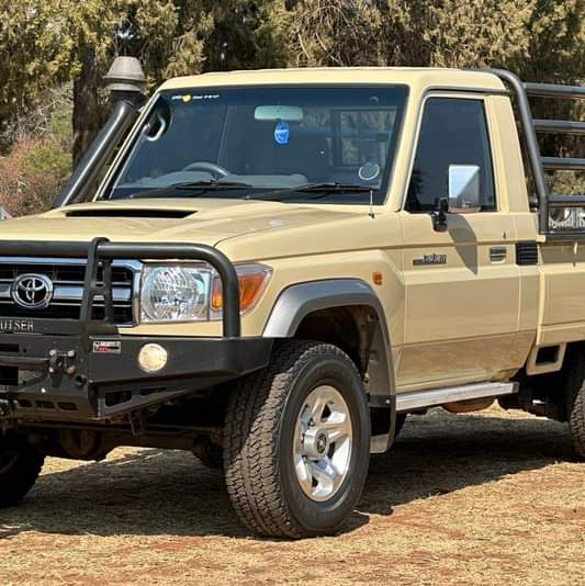 toyota land cruiser