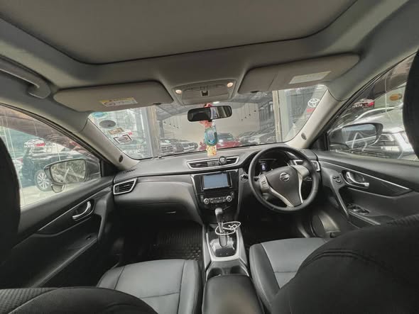 A picture of 2014 NISSAN X TRAIL Fully Loaded Prestige SUV KSh 1