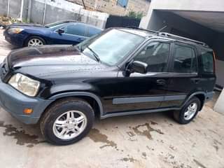 A picture of Honda crv 99