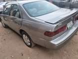 A picture of Clean 2000 model Toyota Camry buy and traveling clean in