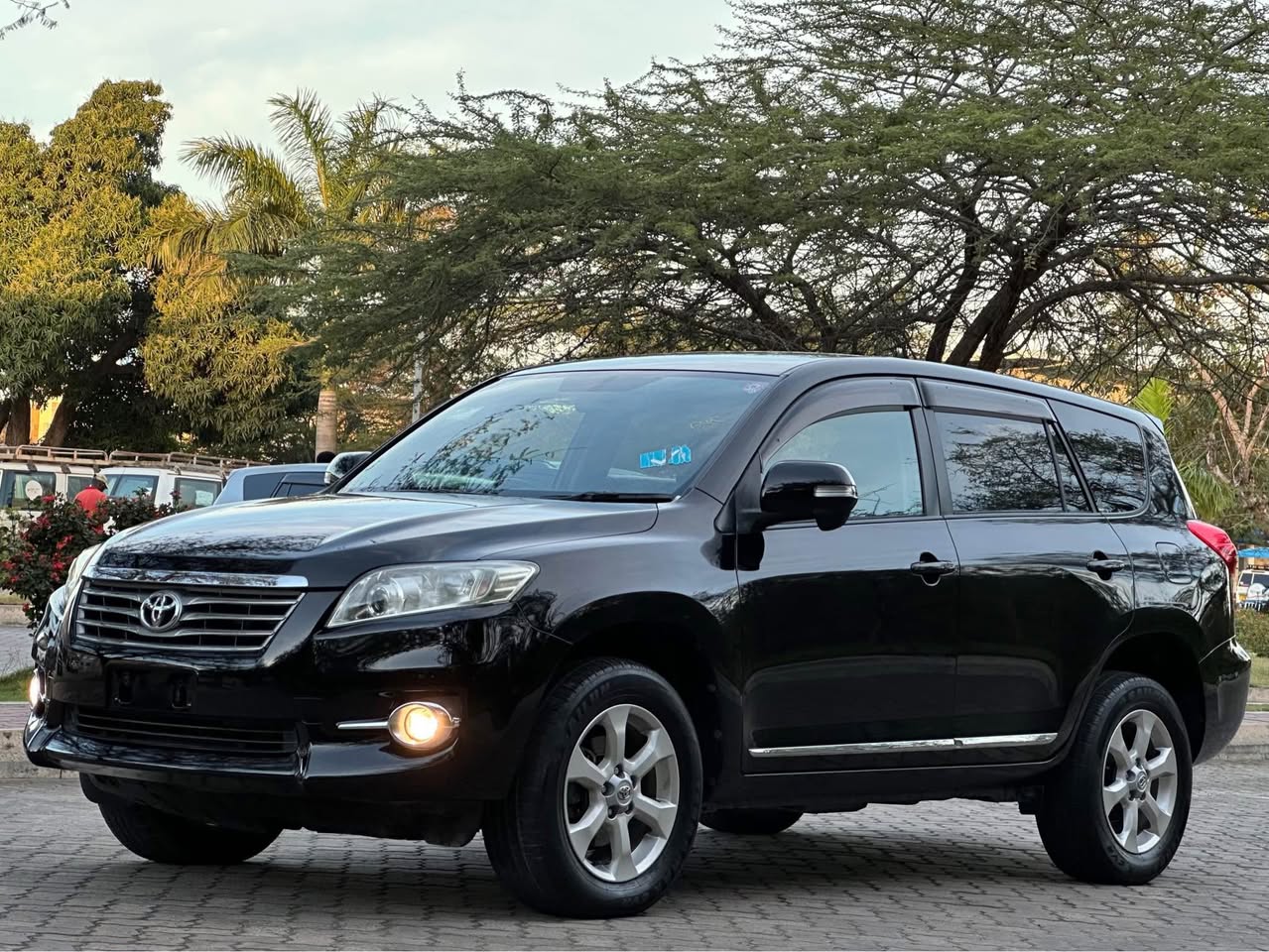 A picture of TOYOTA VANGUARD
