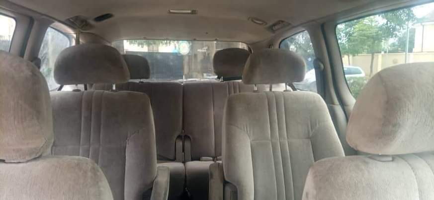 A picture of 1999 Toyota Sienna