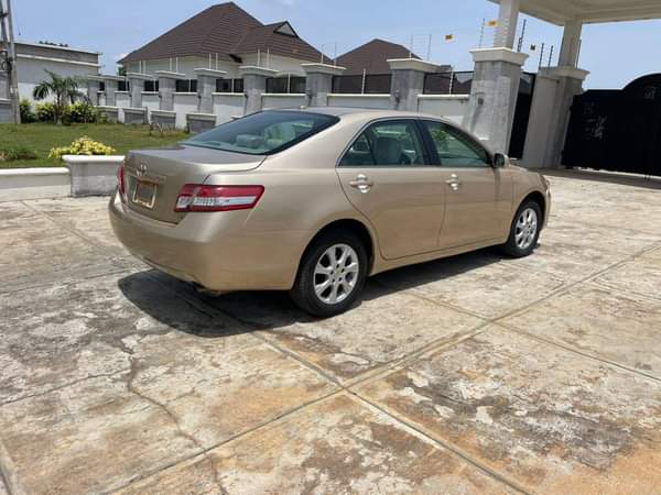 A picture of SUPER CLEAN TOYOTA CAMRY LE 2010 MODEL WITH ORIGINAL CUSTOM
