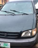 A picture of Toyota Sienna 02 for sale