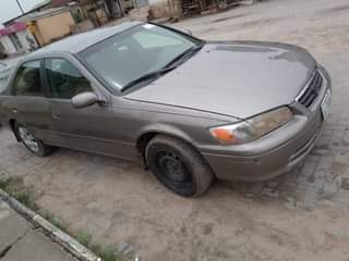 A picture of 2001 Toyota Camry