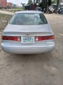 A picture of Drop light Camry