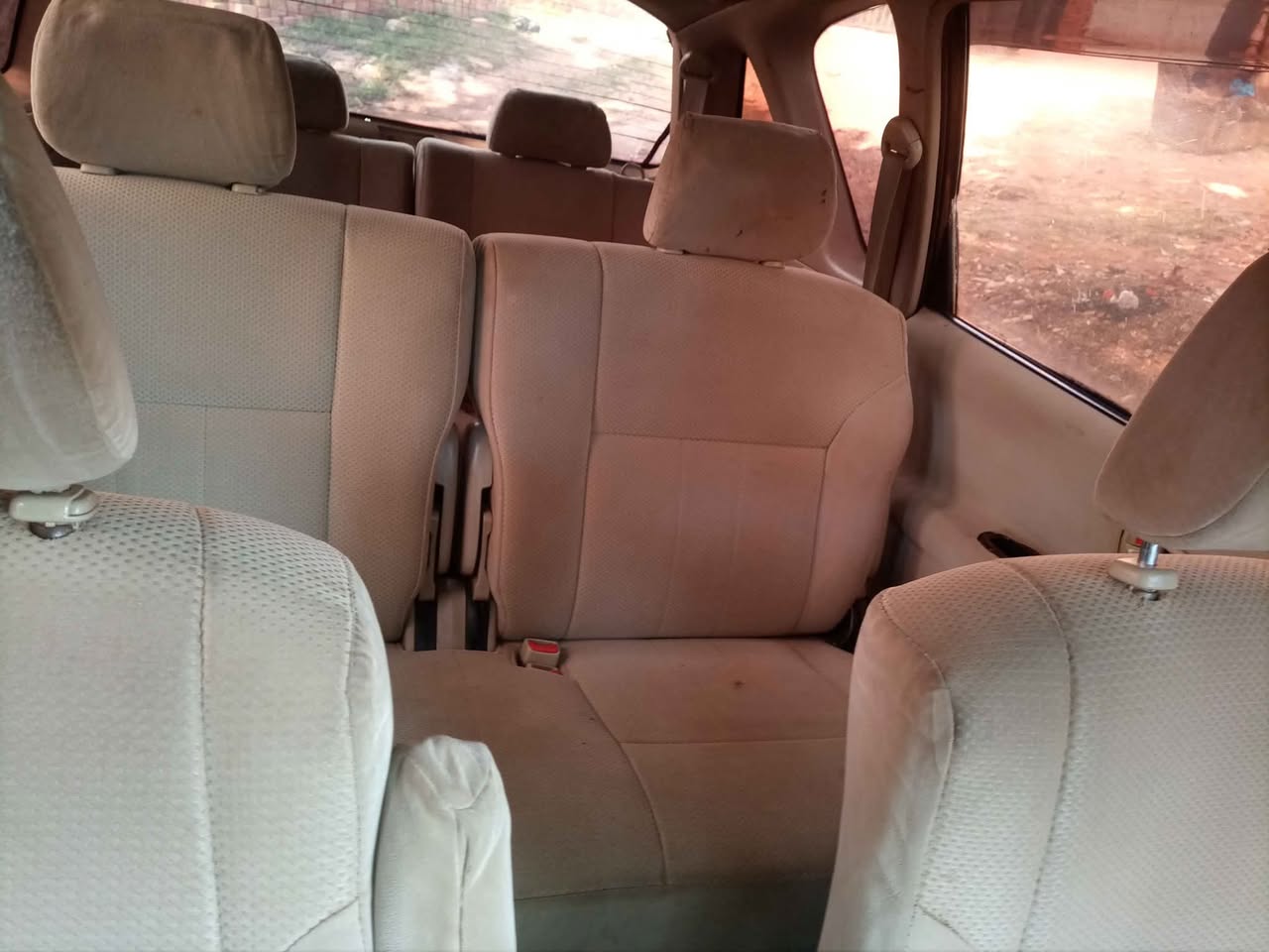 A picture of A White Toyota IPsum