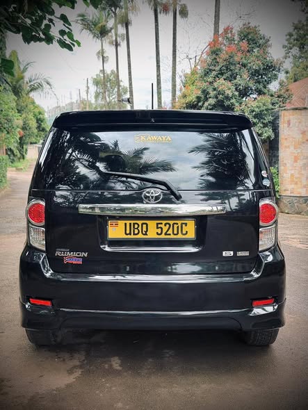 A picture of TOYOTA RUMION