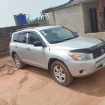 A picture of Toyota RAV4 2007